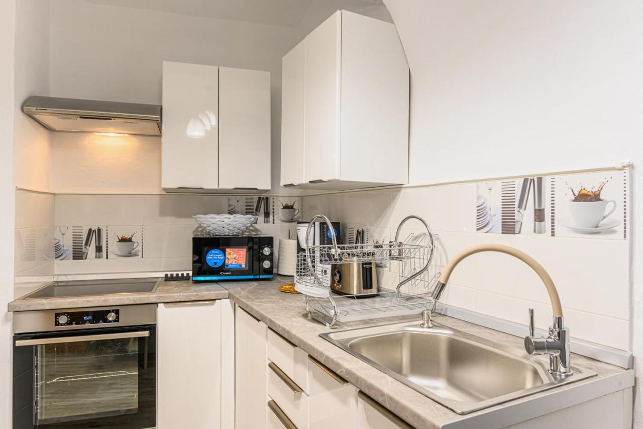 Dimora Np - Brasov Apartment Екстериор снимка